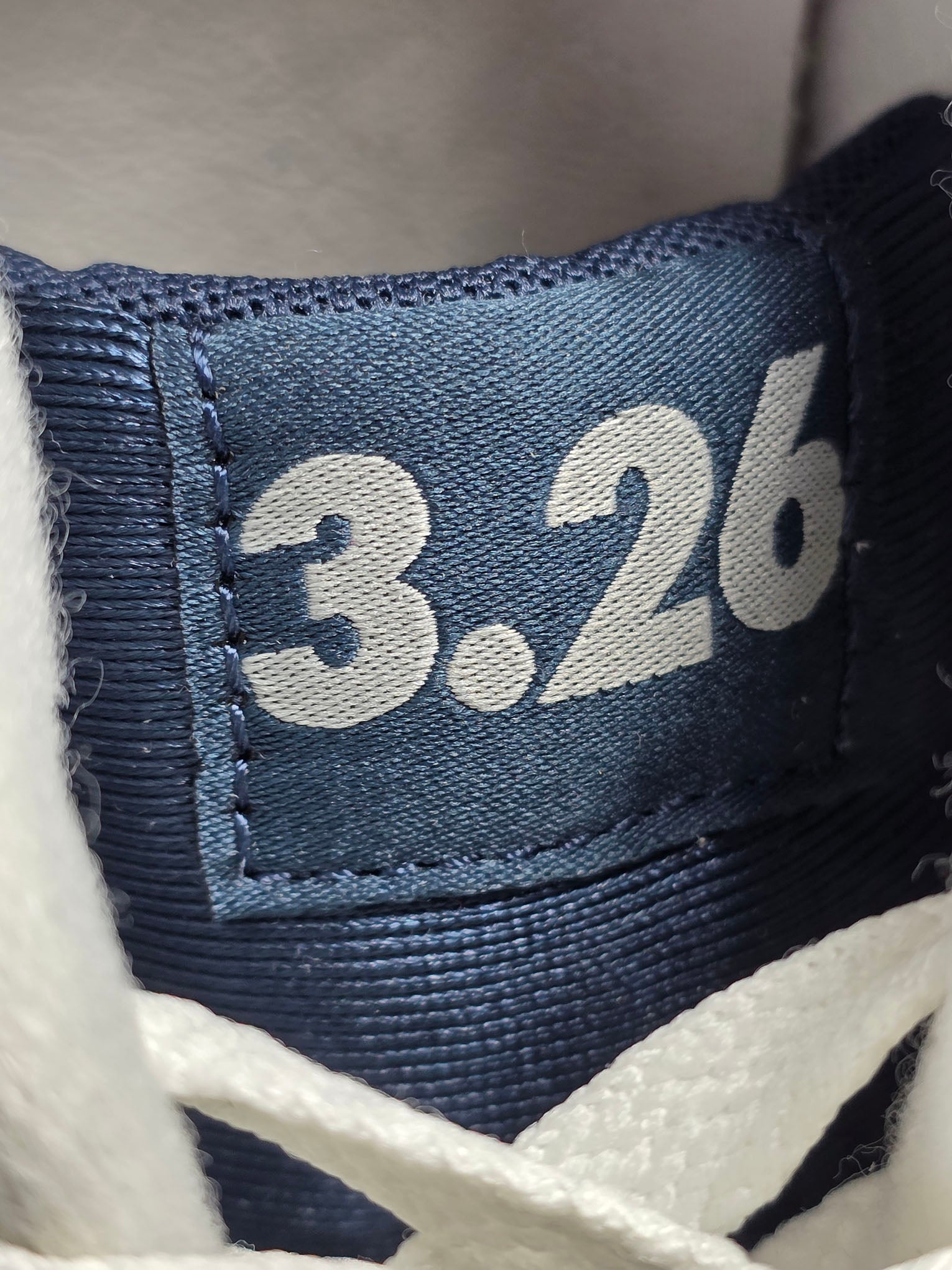 Nike Air Max 1 La Ville Lumière maat 40,5