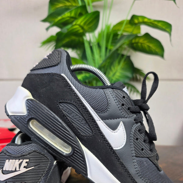 Nike Air Max 90 Essential Black White maat 42,5
