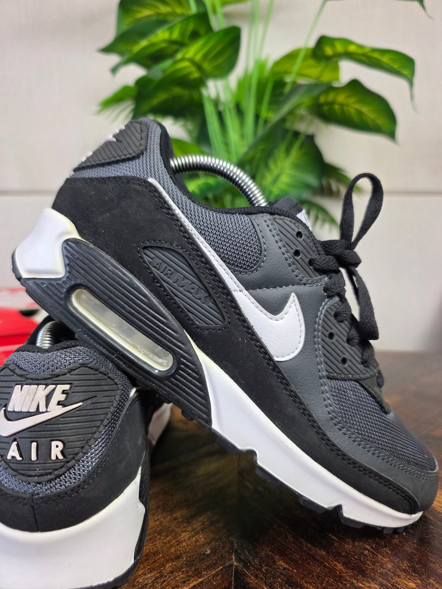 Nike Air Max 90 Essential Black White maat 42,5