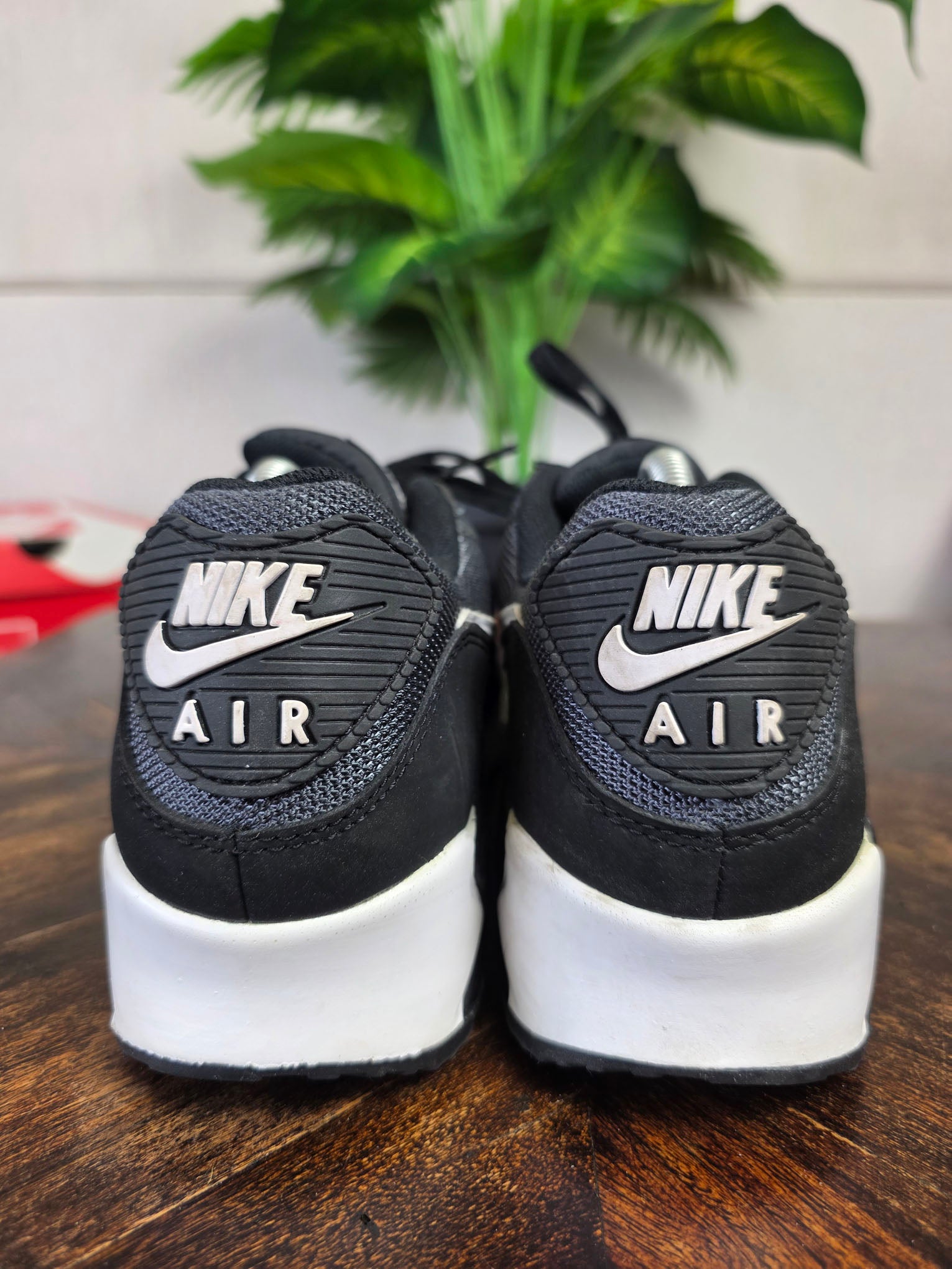 Nike Air Max 90 Essential Black White maat 42,5