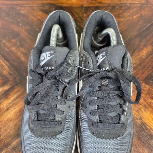 Nike Air Max 90 Essential Black White maat 42,5