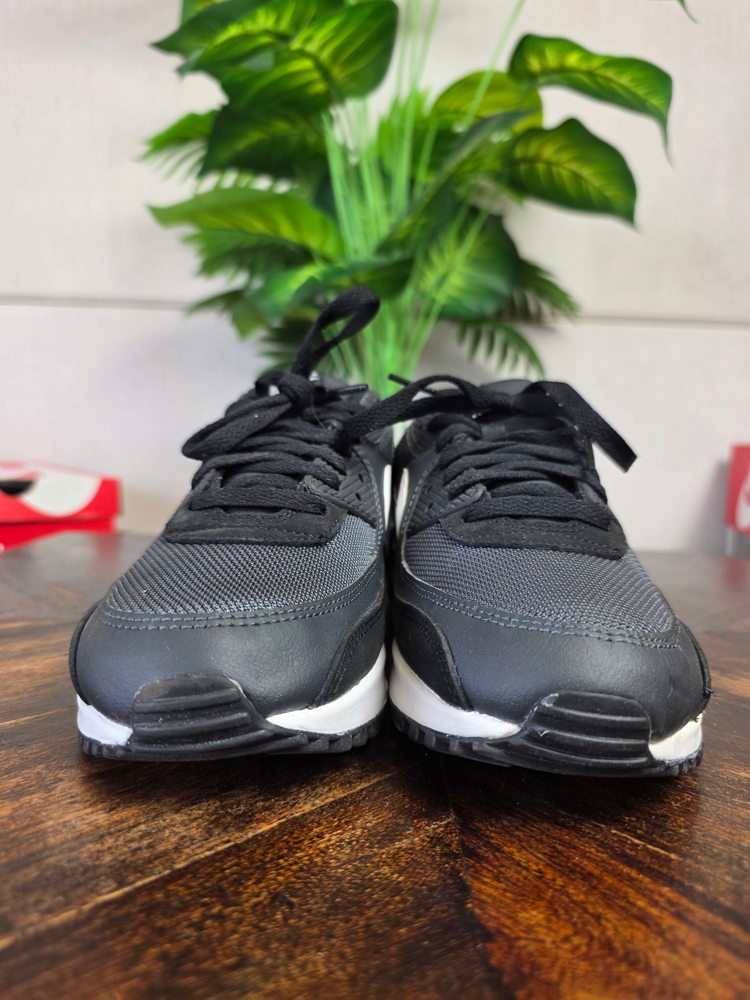 Nike Air Max 90 Essential Black White maat 42,5