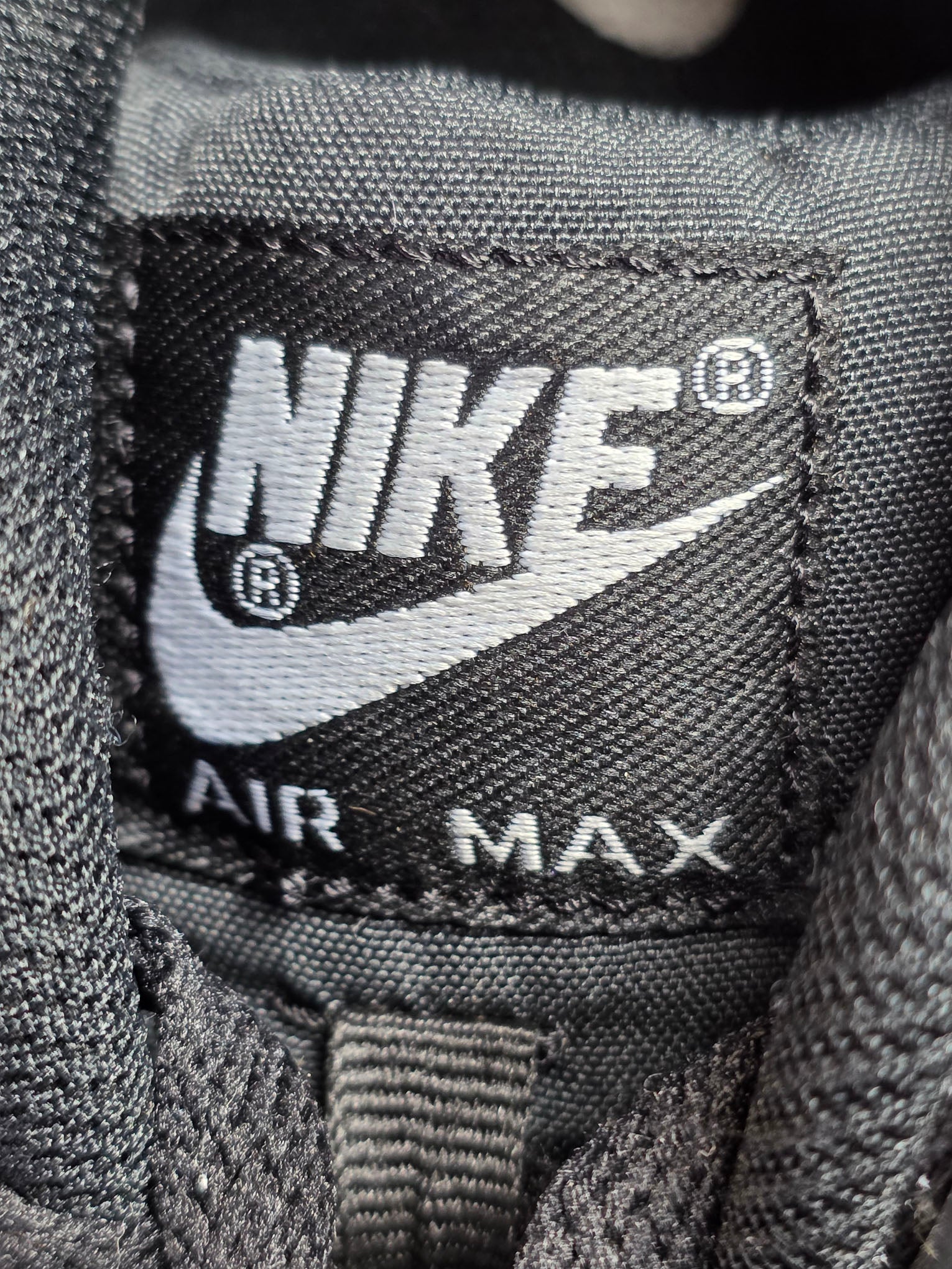 Nike Air Max 90 Essential Black White maat 42,5