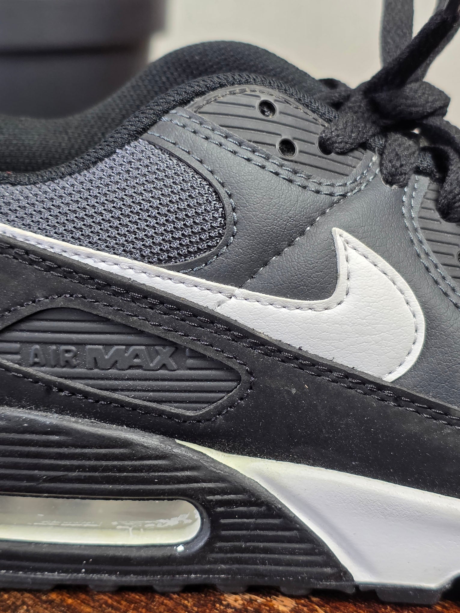 Nike Air Max 90 Essential Black White maat 42,5