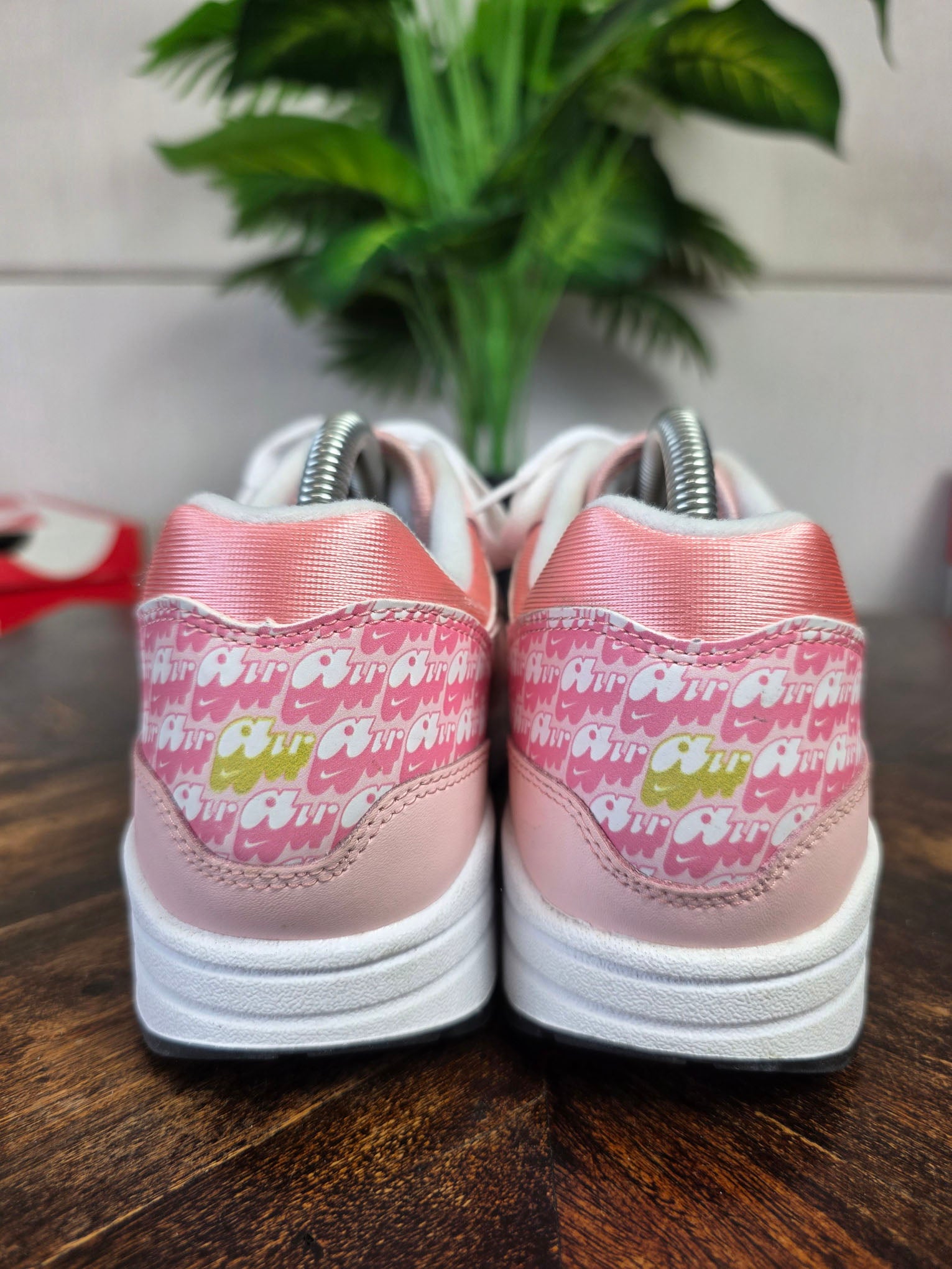 Nike Air Max 1 Strawberry Lemonade maat 40,5