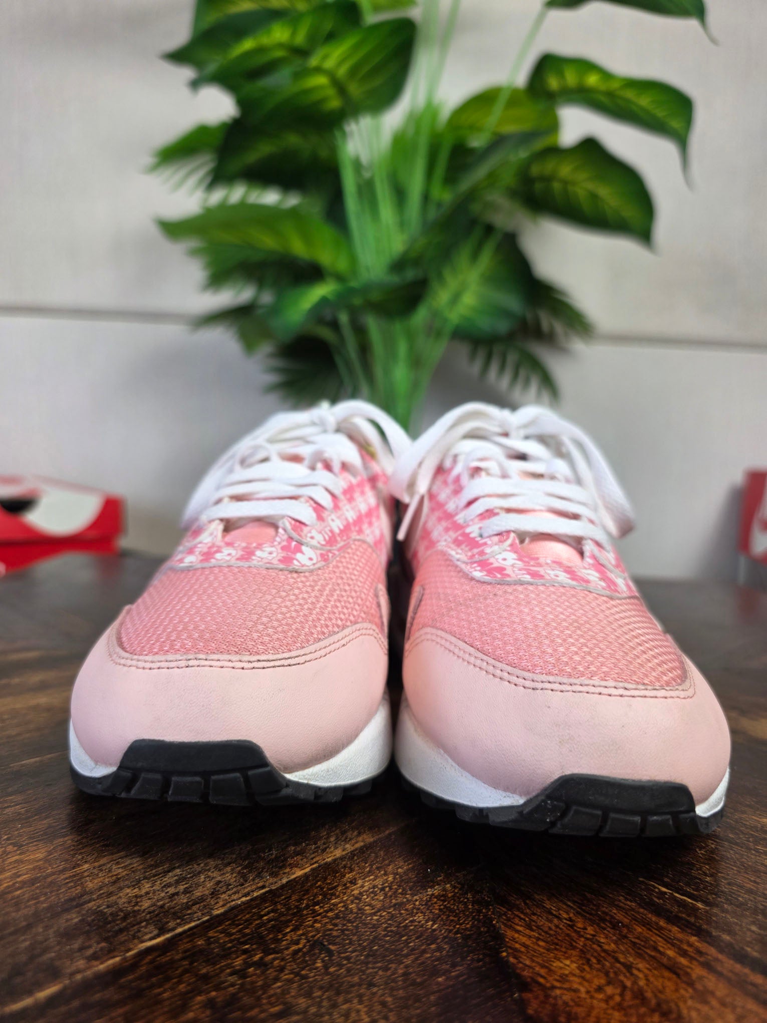 Nike Air Max 1 Strawberry Lemonade maat 40,5