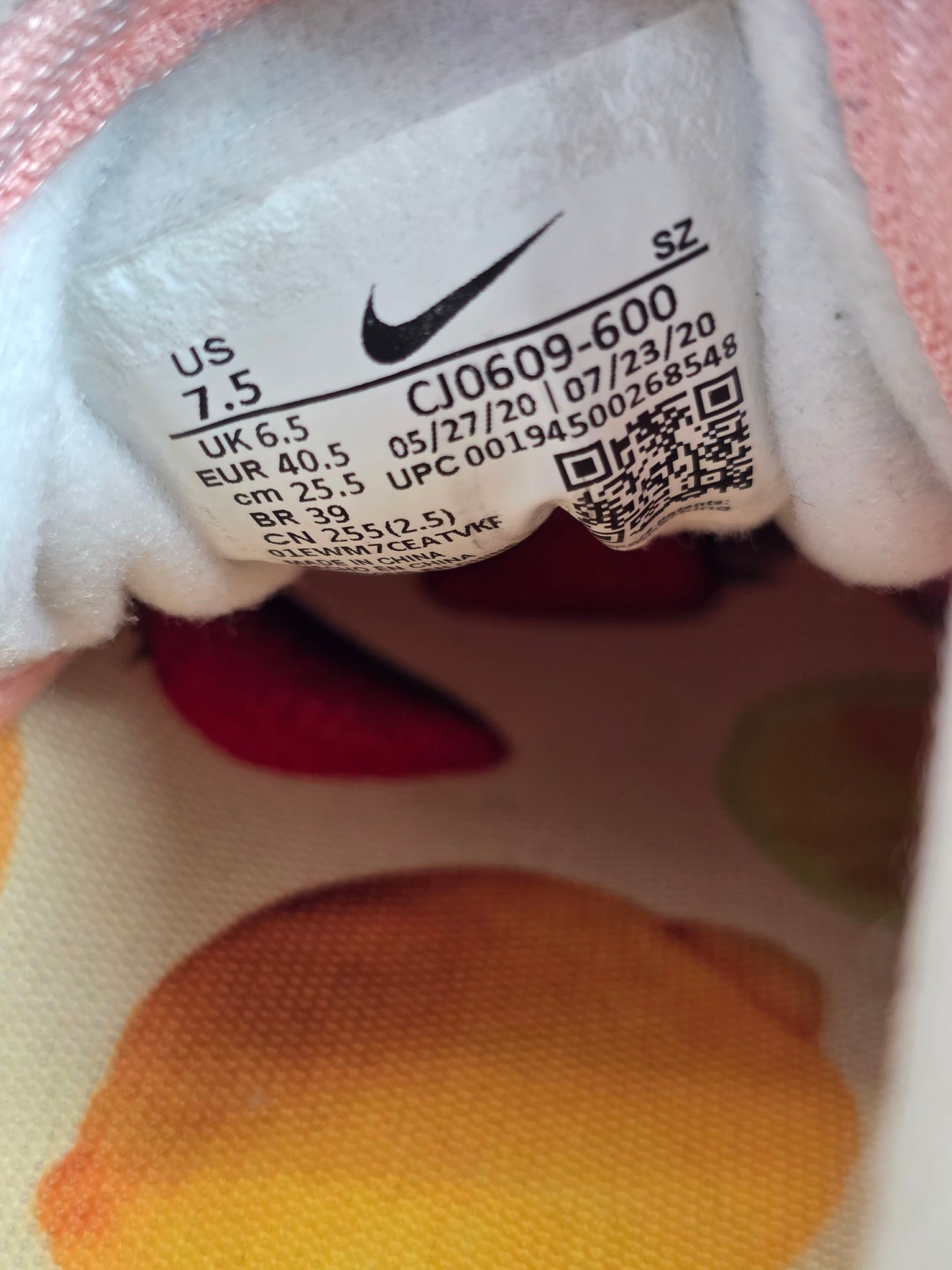 Nike Air Max 1 Strawberry Lemonade maat 40,5