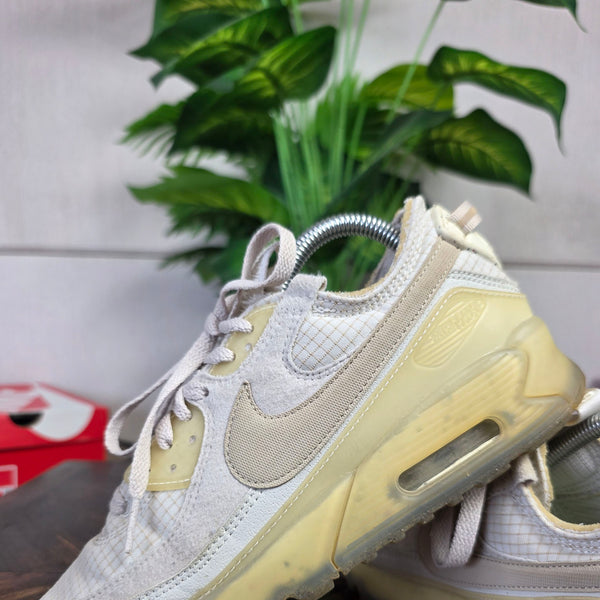 Nike Air Max 90 Terrascape Light Bone maat 39