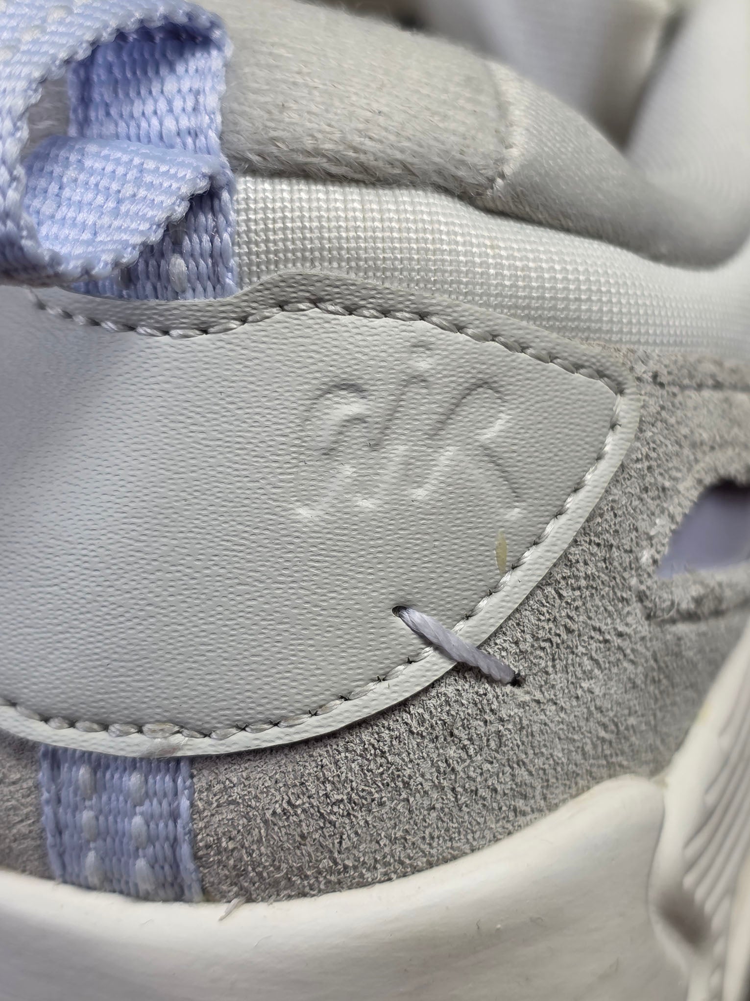Nike Air Max 90 Futura WMNS "Summit White" maat 40