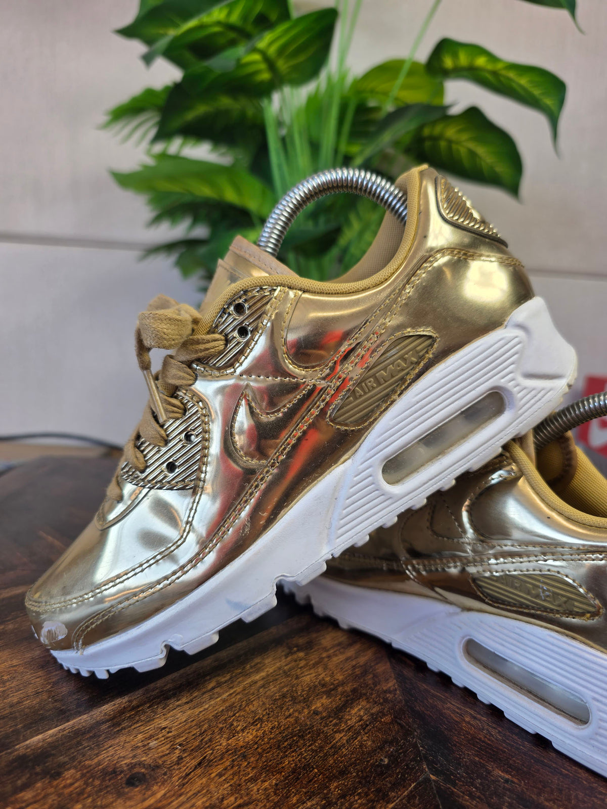 Nike Air Max 90 Metallic Gold maat 38