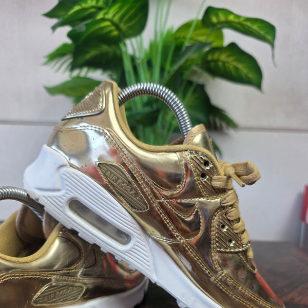 Nike Air Max 90 Metallic Gold maat 38