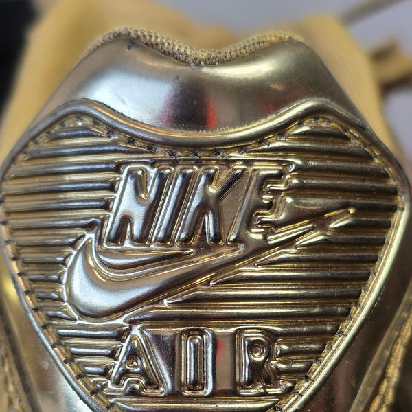 Nike Air Max 90 Metallic Gold maat 38