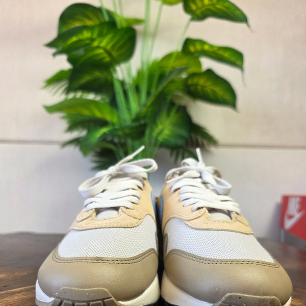 Nike Air Max 1 Essential Light Bone Psychic Blue maat 43