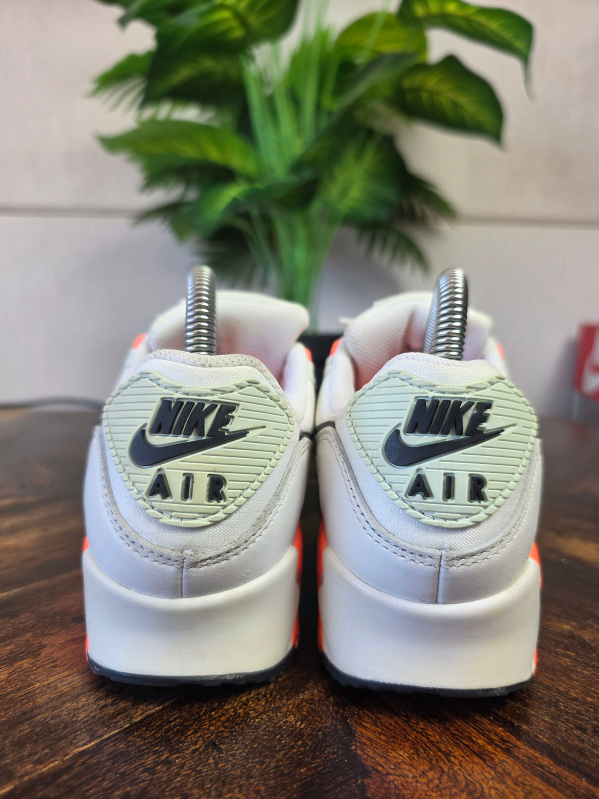 Nike Air Max 90 White Barely Green Bright Mango maat 36,5