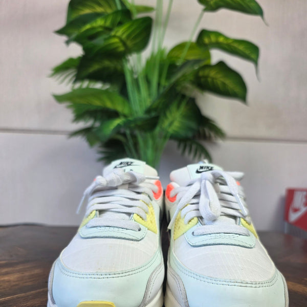 Nike Air Max 90 White Barely Green Bright Mango maat 36,5