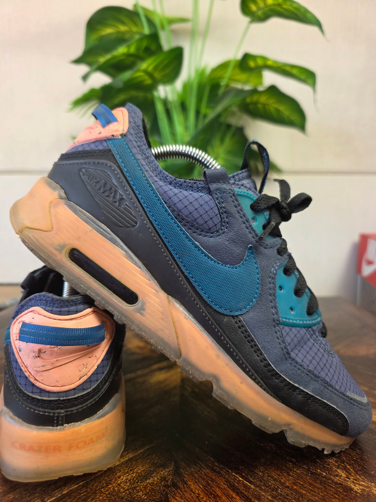 Nike Air Max 90 Terrascape "Obsidian" maat 42,5