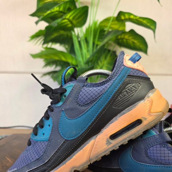 Nike Air Max 90 Terrascape "Obsidian" maat 42,5