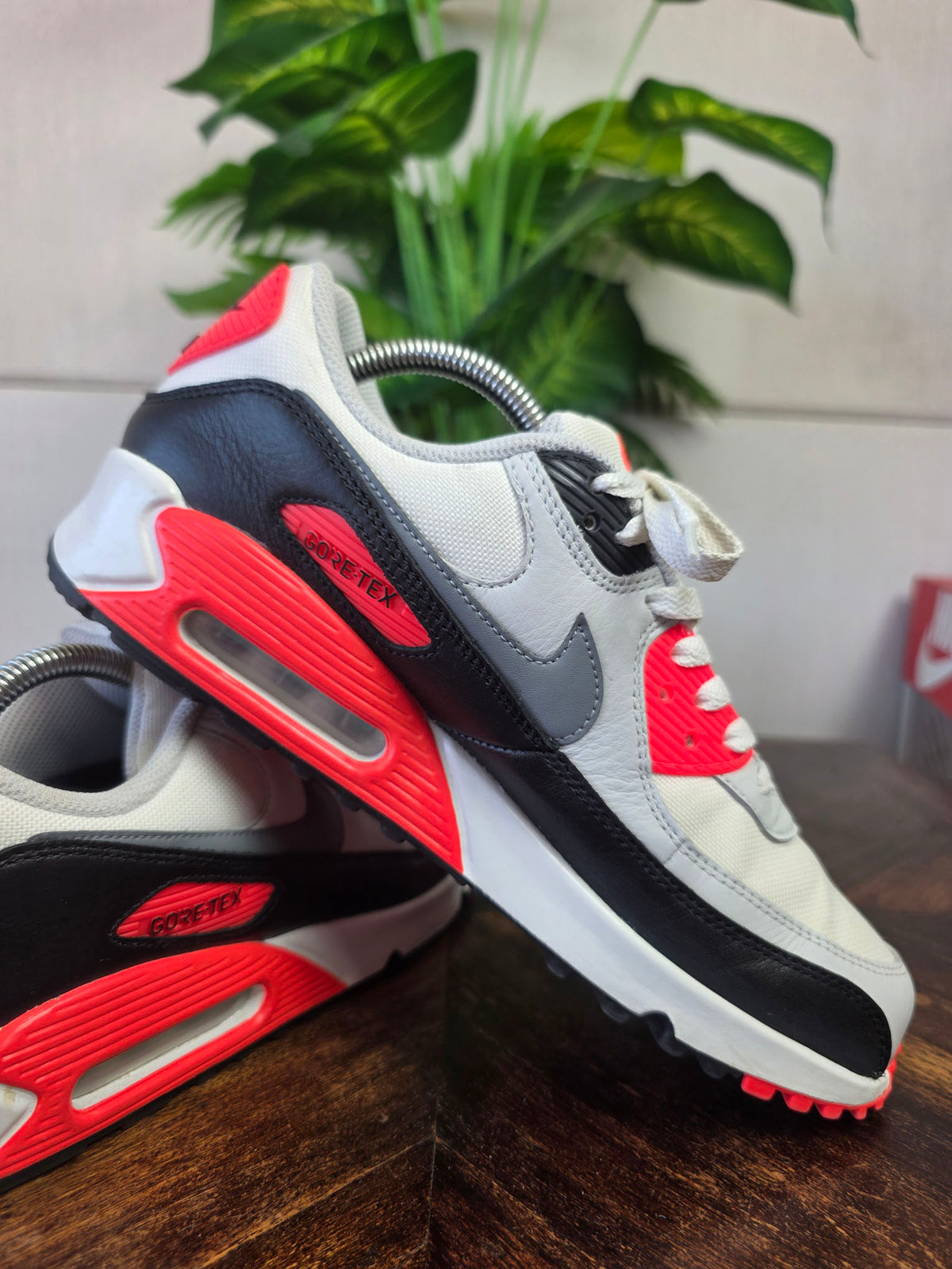 Nike Air Max 90 Gore-Tex Infrared maat 42
