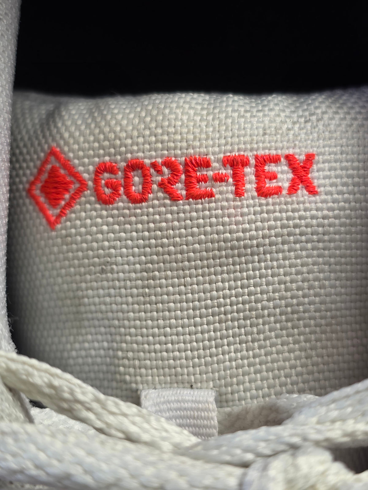 Nike Air Max 90 Gore-Tex Infrared maat 42