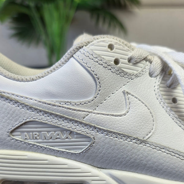 Nike Air Max 90 Triple White Leater | maat 40,5