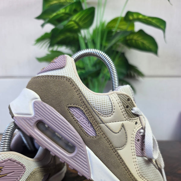 Nike Air Max 90 "Sail Tan Pink" maat 36,5