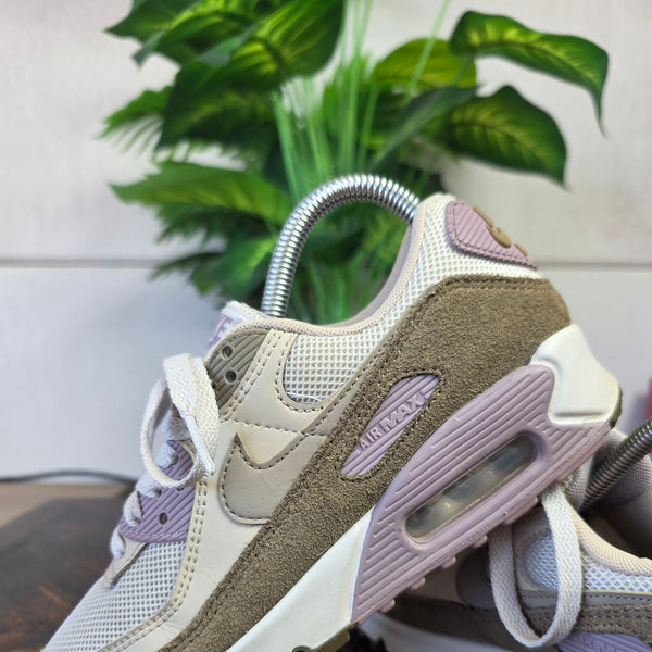 Nike Air Max 90 "Sail Tan Pink" maat 36,5
