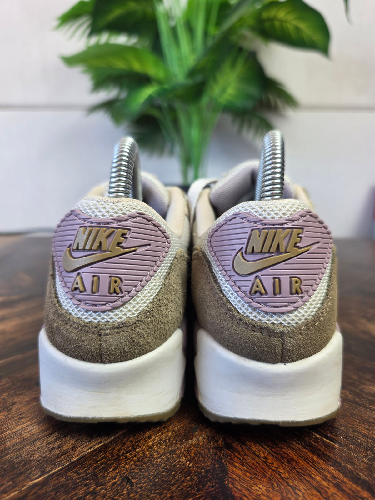 Nike Air Max 90 "Sail Tan Pink" maat 36,5