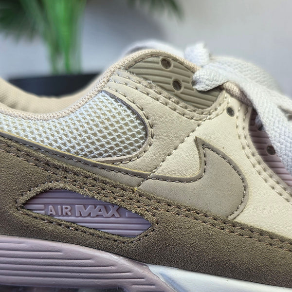 Nike Air Max 90 "Sail Tan Pink" maat 36,5