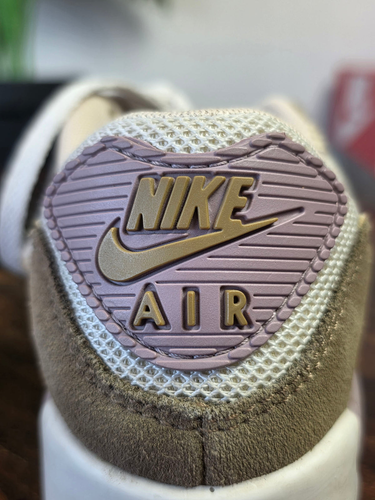 Nike Air Max 90 "Sail Tan Pink" maat 36,5