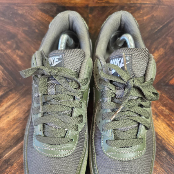 Nike Air Max 90 "Olive Reflective" maat 43