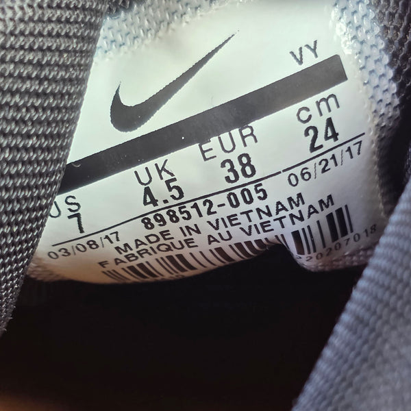Nike Air Max 90 Pony Tar Black maat 38
