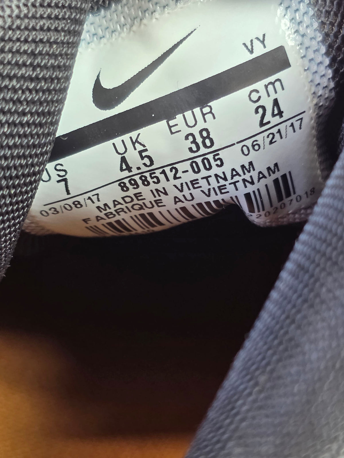 Nike Air Max 90 Pony Tar Black maat 38