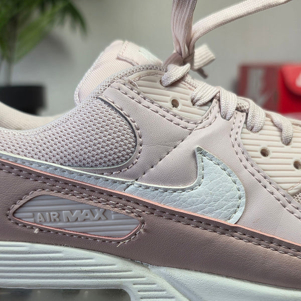 Nike Air Max 90 Barely Rose maat 39