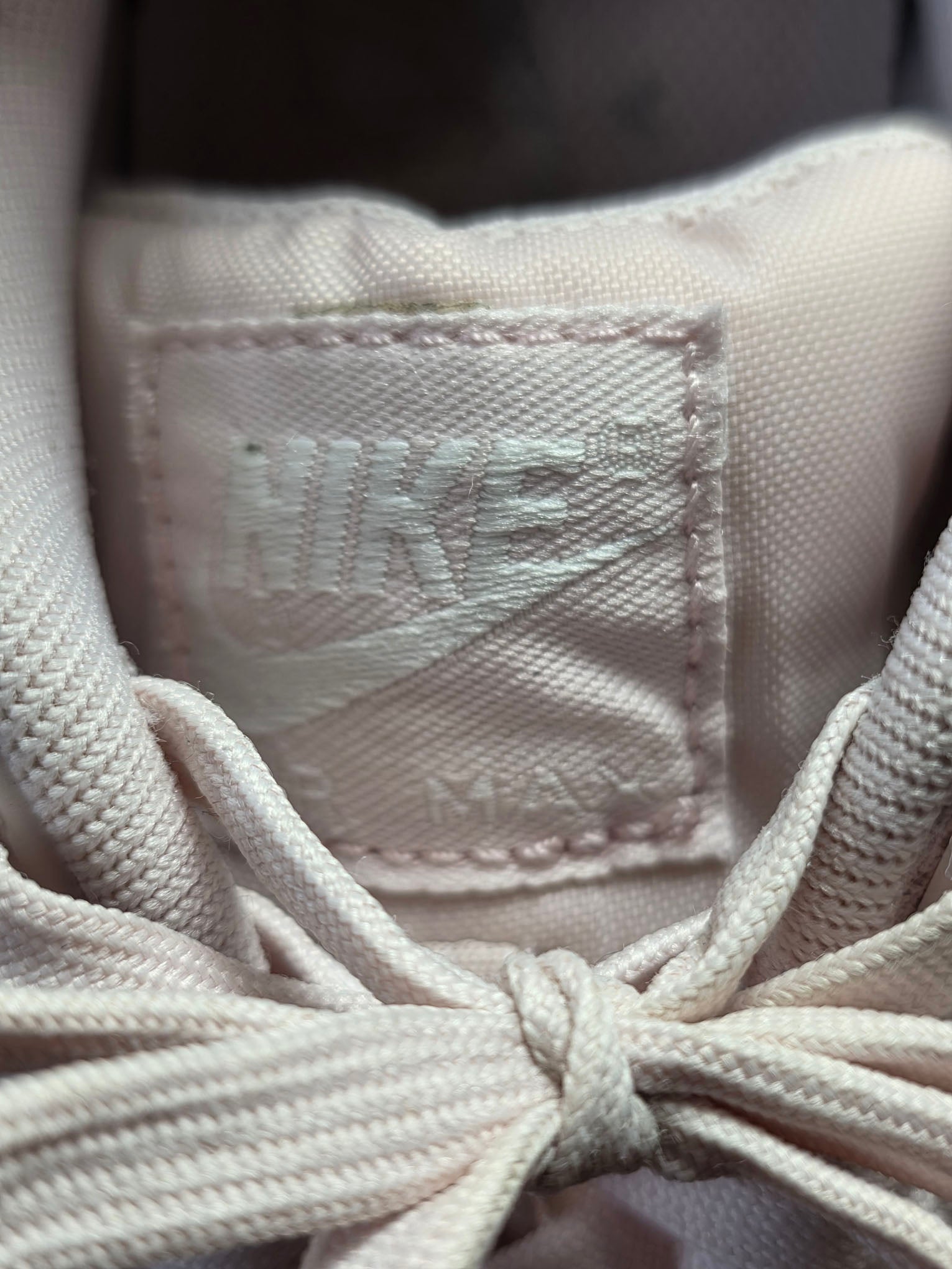 Nike Air Max 90 Barely Rose maat 39