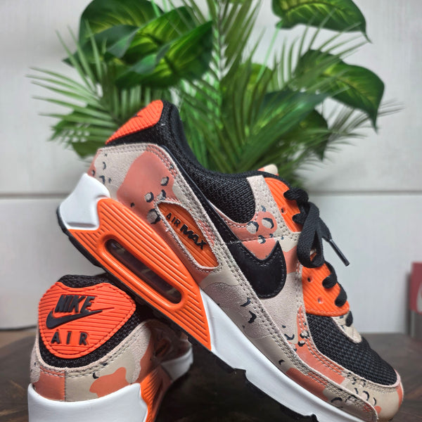 Nike Air Max 90 Camo Orange maat 42,5