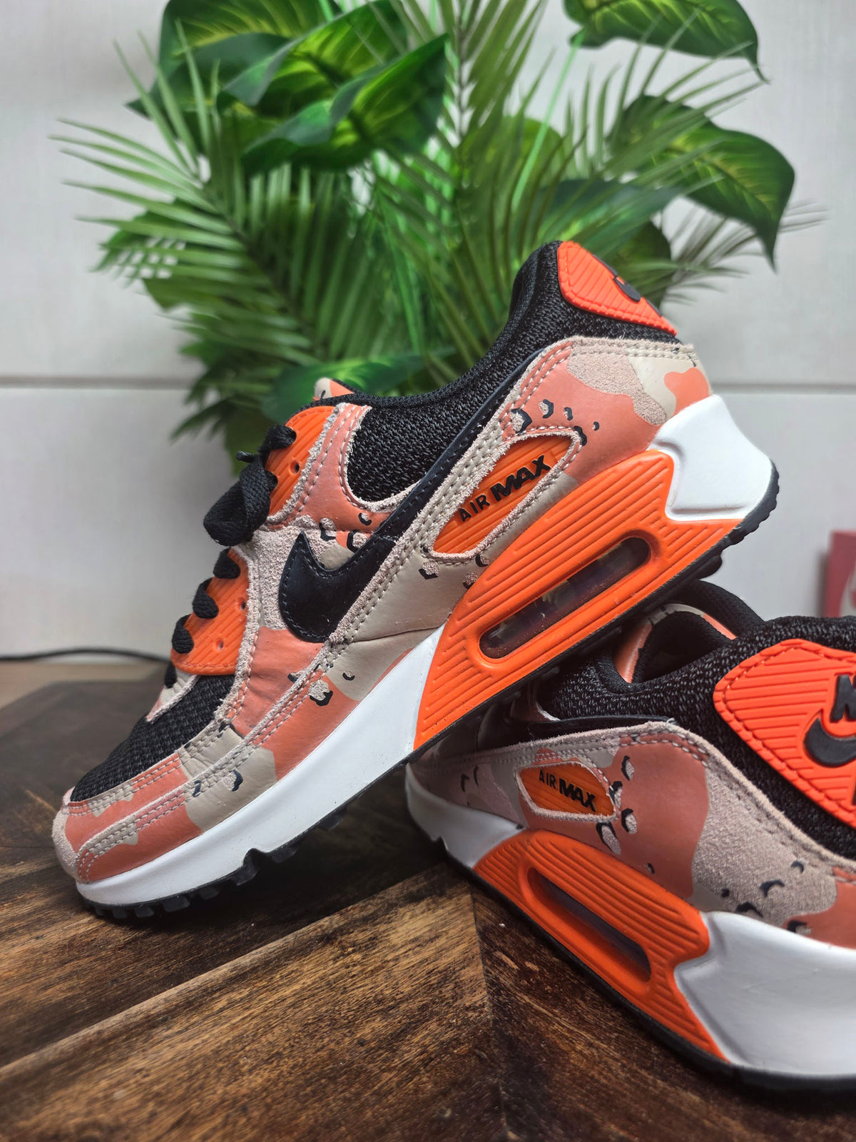 Nike Air Max 90 Camo Orange maat 42,5