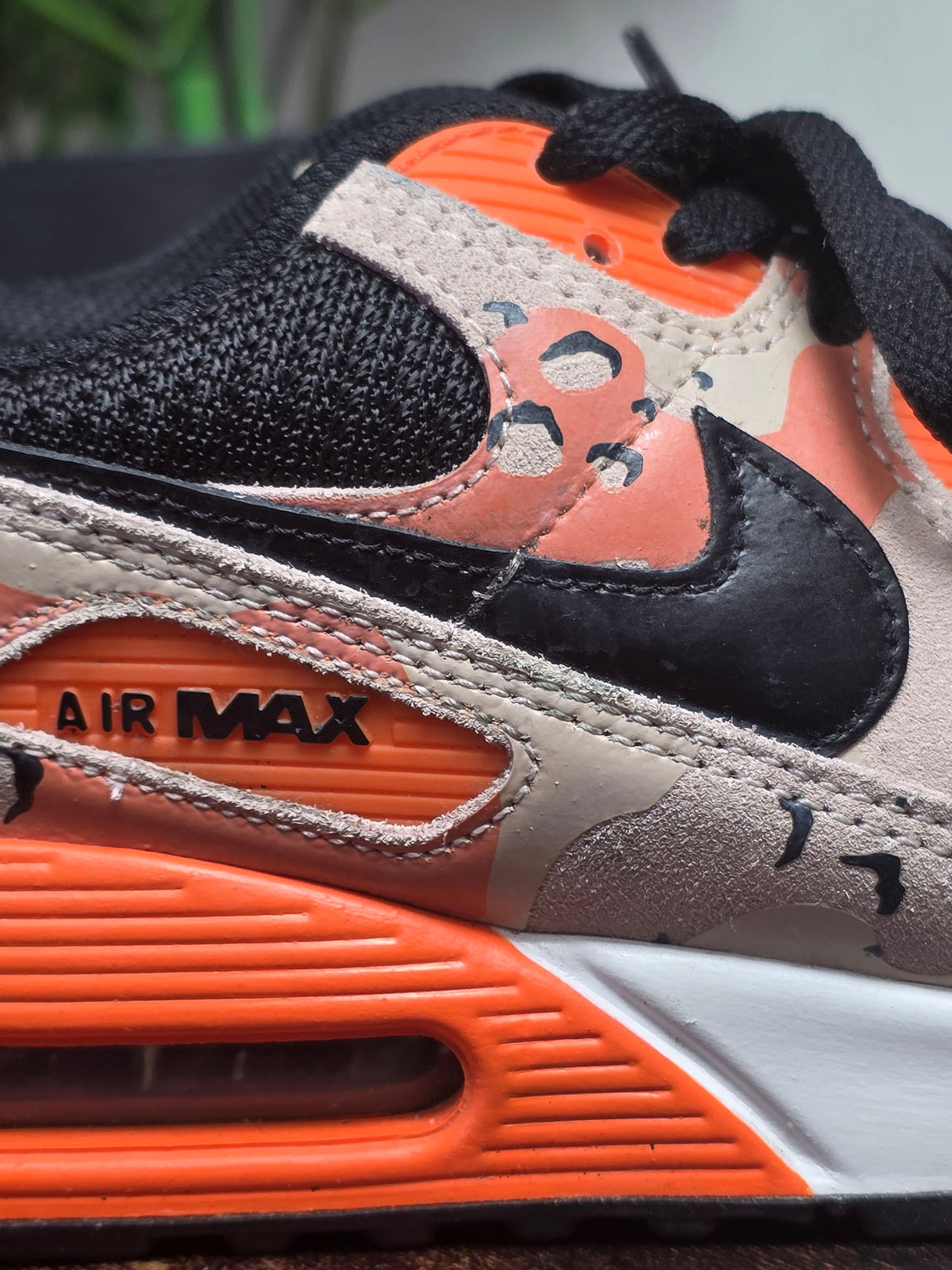 Nike Air Max 90 Camo Orange maat 42,5