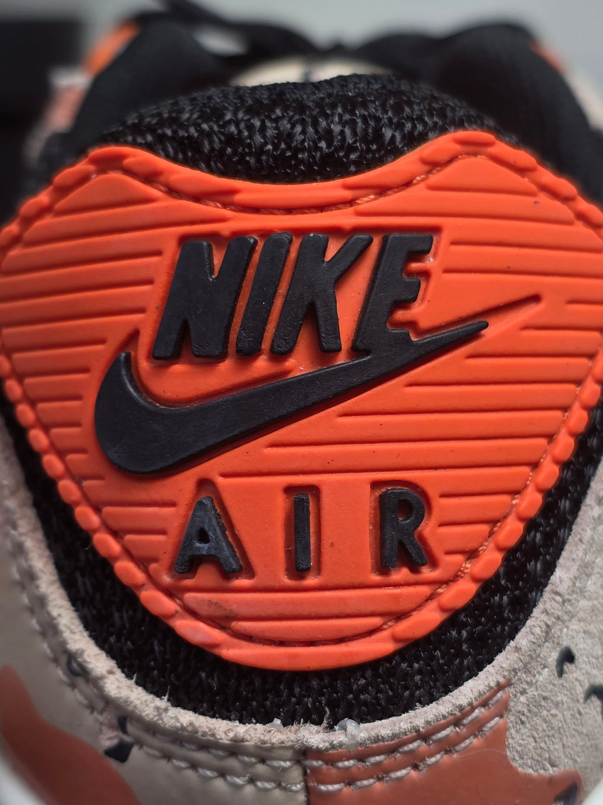 Nike Air Max 90 Camo Orange maat 42,5