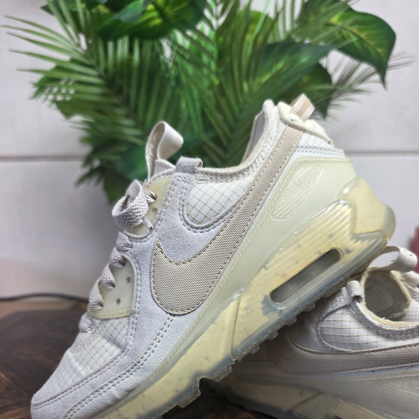 Nike Air Max 90 Terrascape Light Bone maat 38