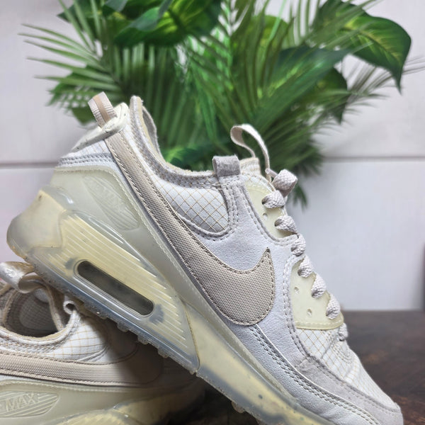 Nike Air Max 90 Terrascape Light Bone maat 38
