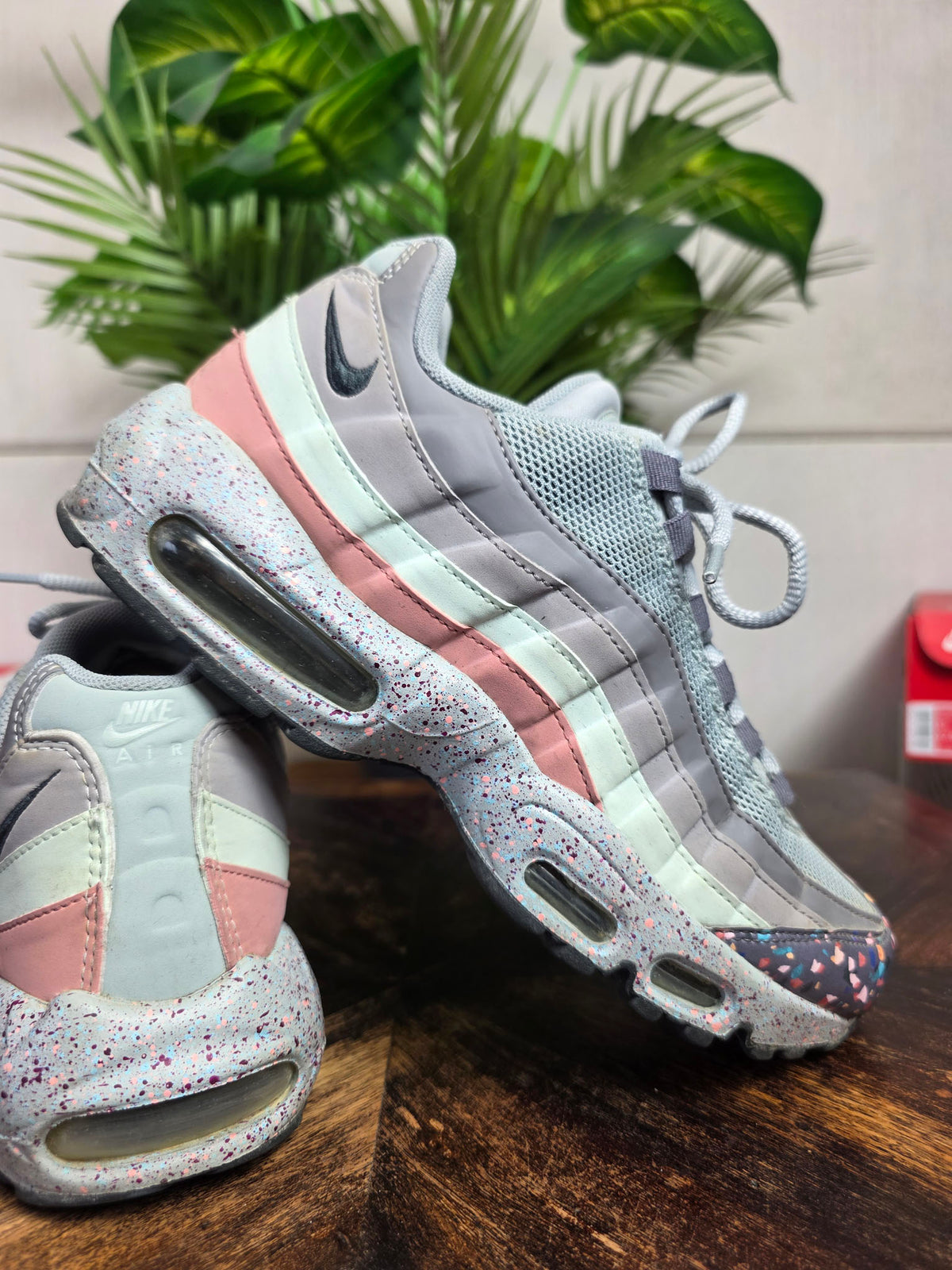 Nike Air Max 95 Confetti maat 41
