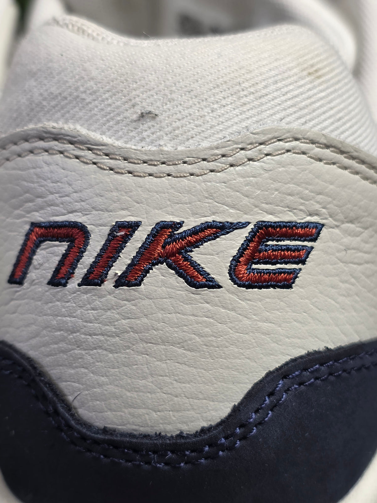 Nike Air Max 1 Rugged Obsidian | maat 44,5