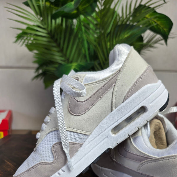 Nike Air Max 1 "Platinum Violet" | maat 38,5