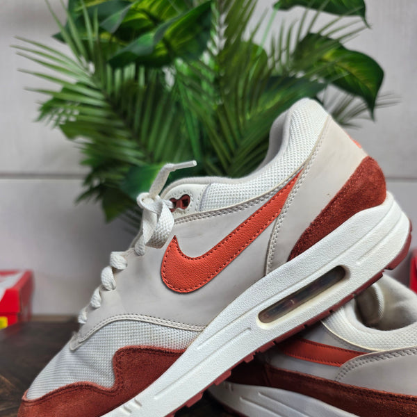 Nike Air Max 1 Mars Stone | maat 43