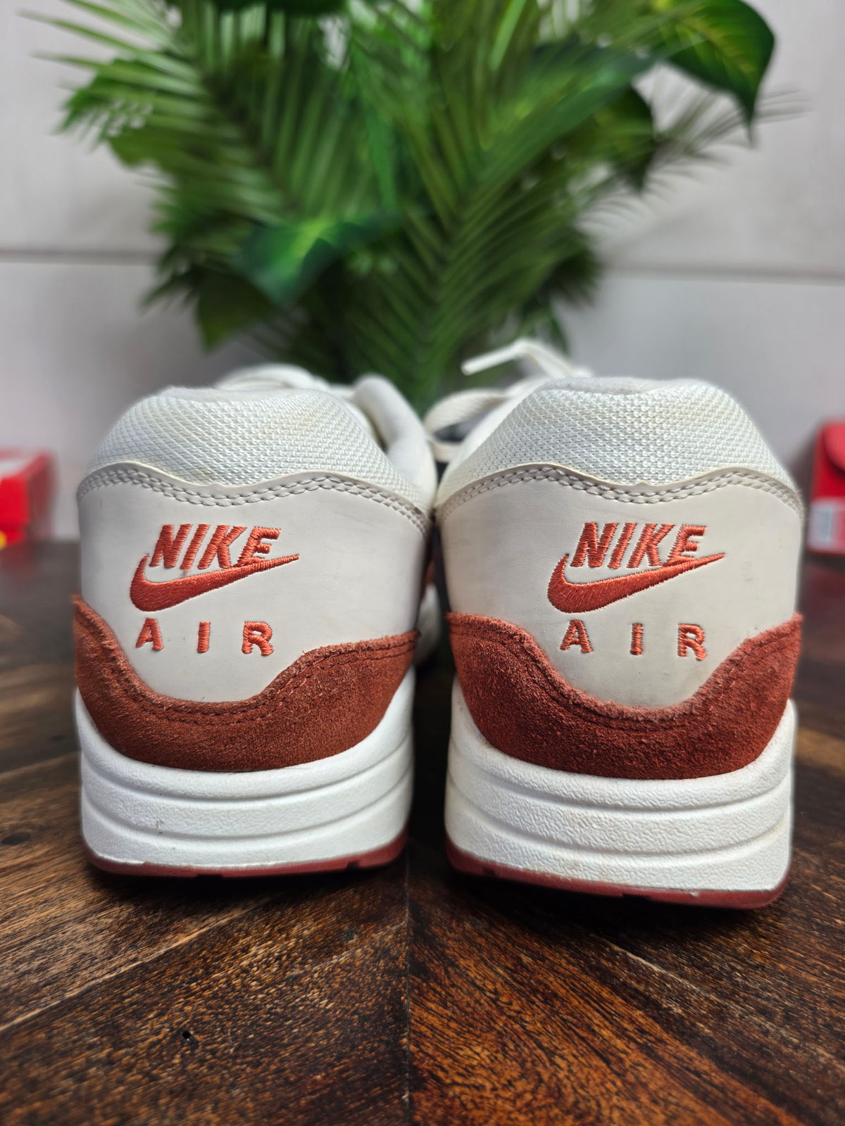 Nike Air Max 1 Mars Stone | maat 43