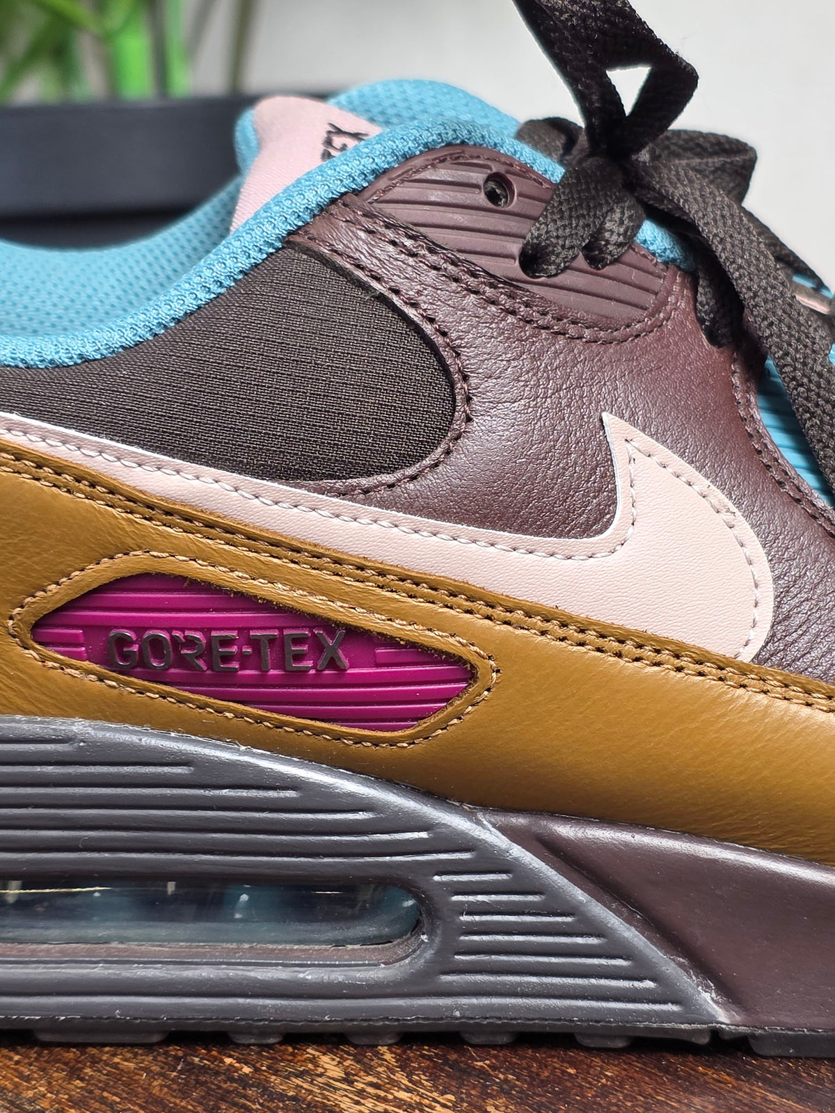 Nike Air Max 90 Gore-Tex "Velvet Brown" | maat 46