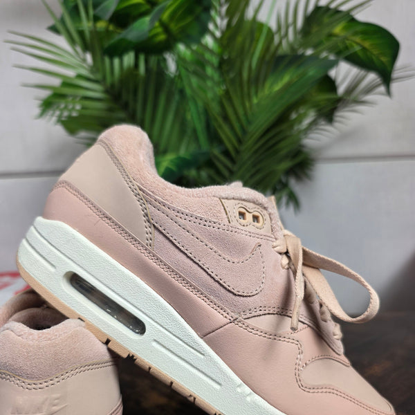 Nike Air Max 1 PRM Bio Beige | maat 37,5