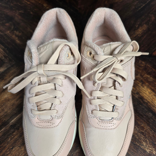 Nike Air Max 1 PRM Bio Beige | maat 37,5