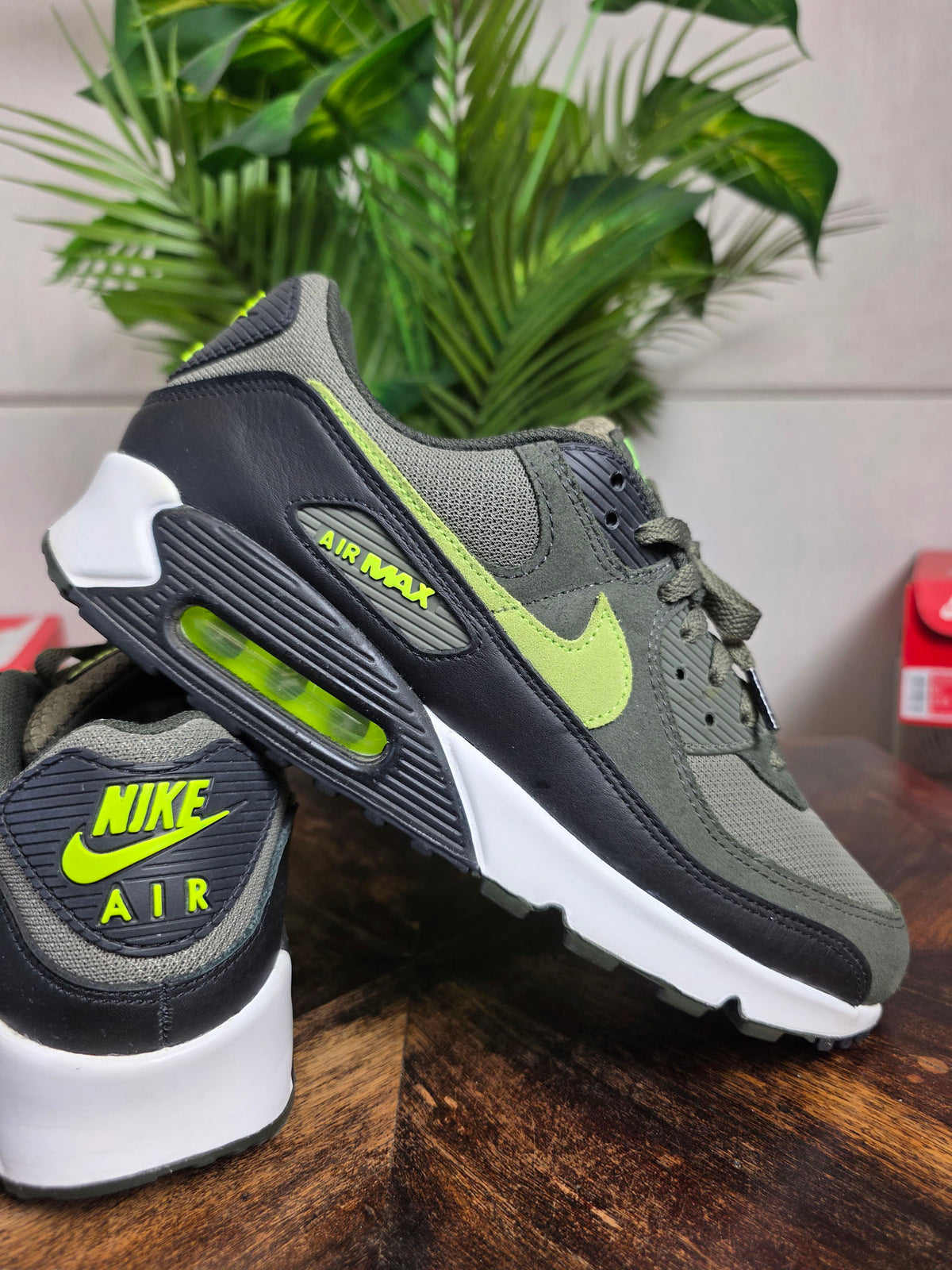 Nike Air Max 90 Medium Olive Sequoia | maat 45