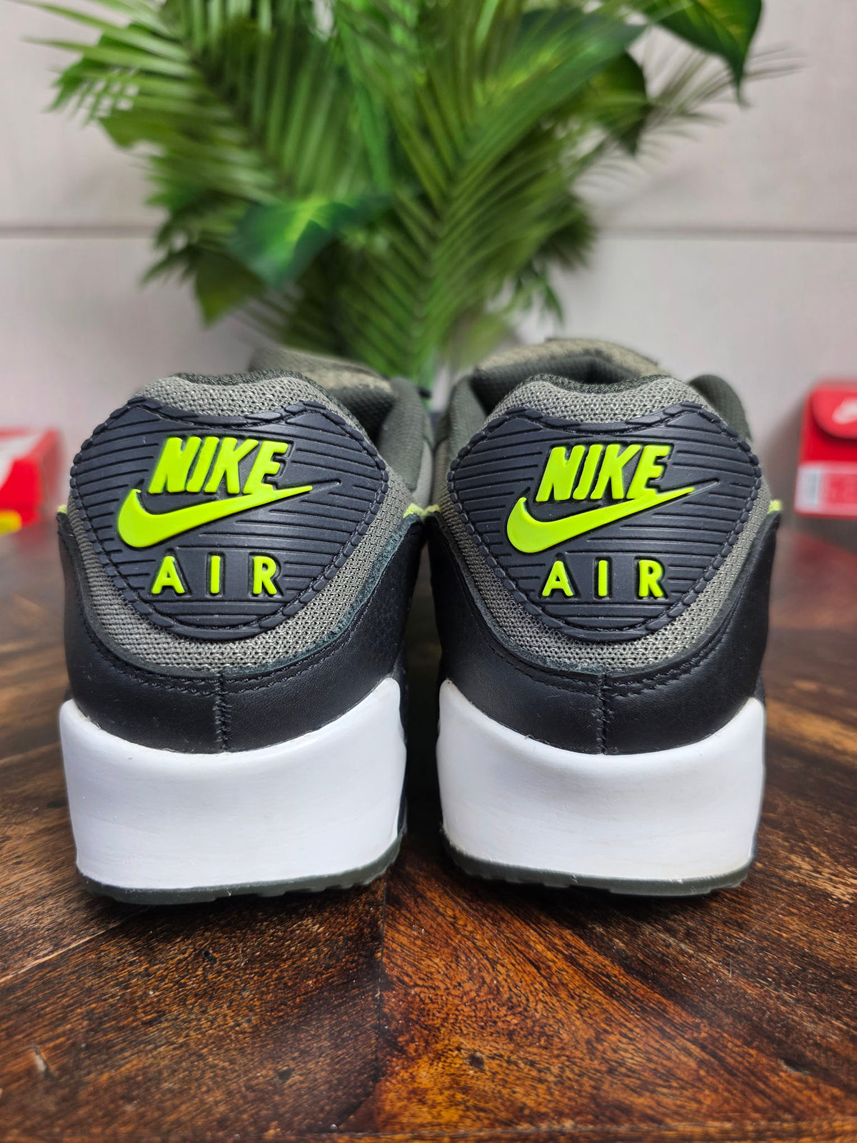 Nike Air Max 90 Medium Olive Sequoia | maat 45